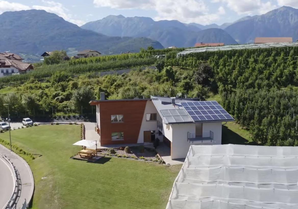 Agritur I Colori Bed & Breakfast Sanzeno Exterior photo