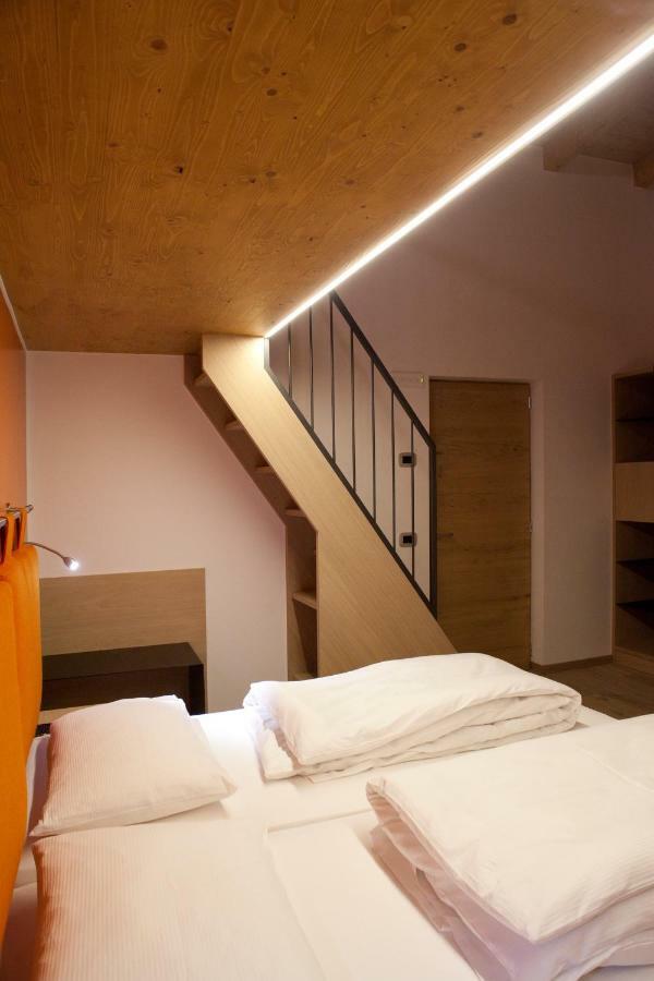 Agritur I Colori Bed & Breakfast Sanzeno Exterior photo