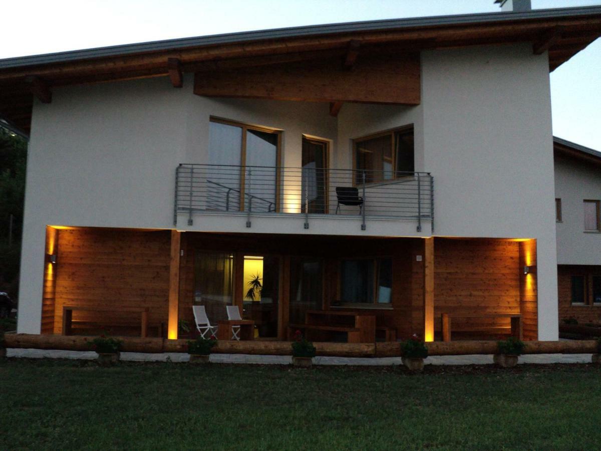 Agritur I Colori Bed & Breakfast Sanzeno Exterior photo