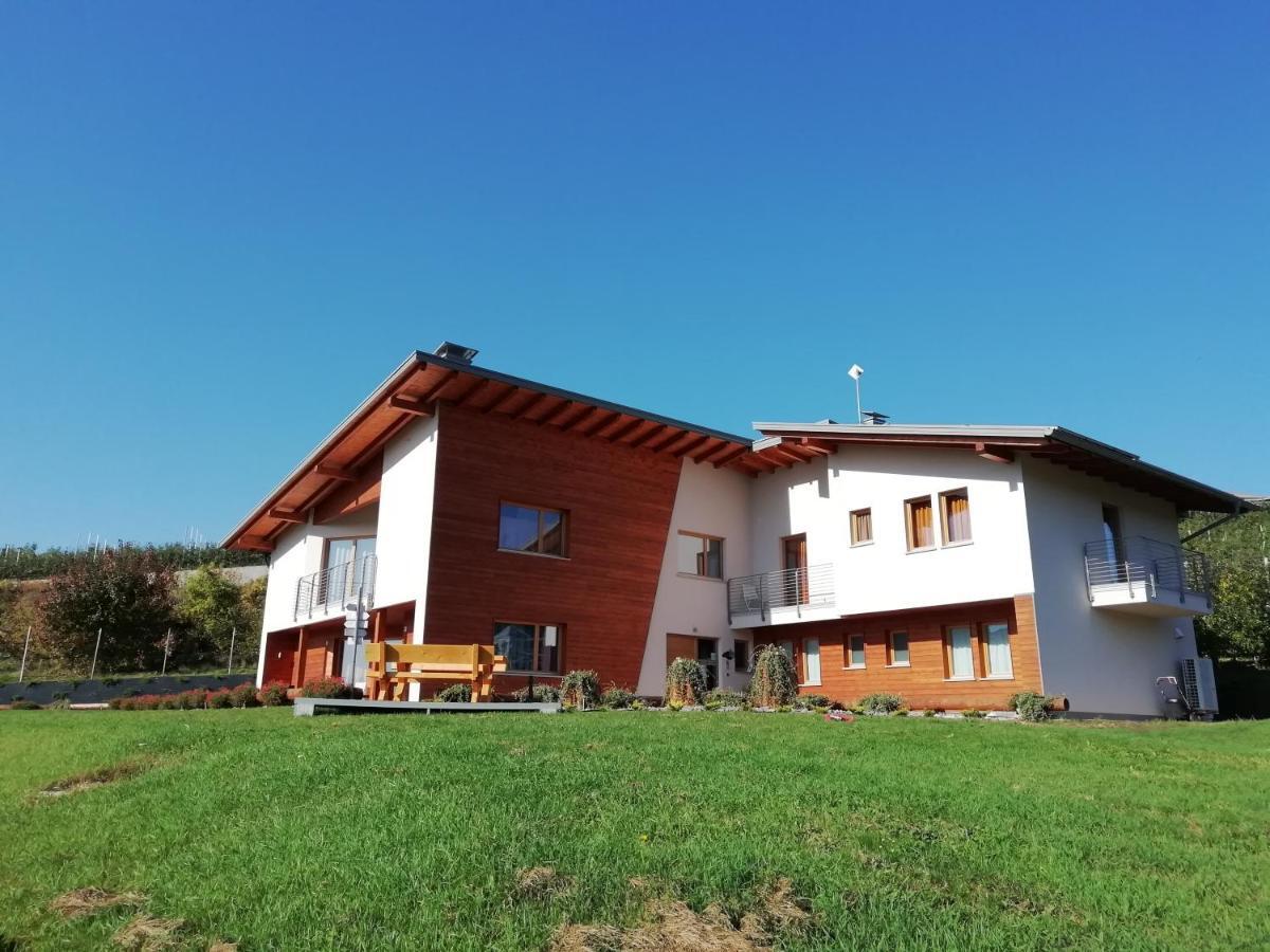 Agritur I Colori Bed & Breakfast Sanzeno Exterior photo