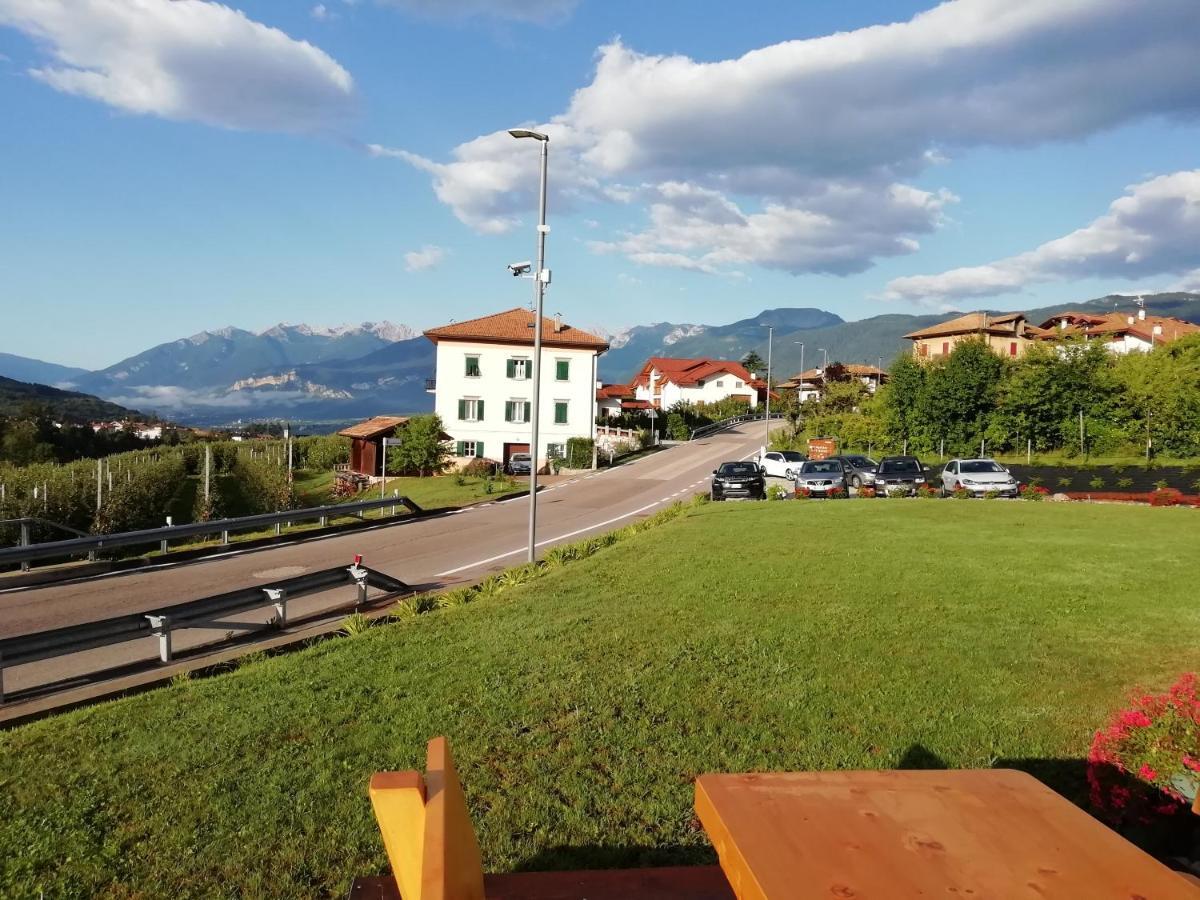 Agritur I Colori Bed & Breakfast Sanzeno Exterior photo